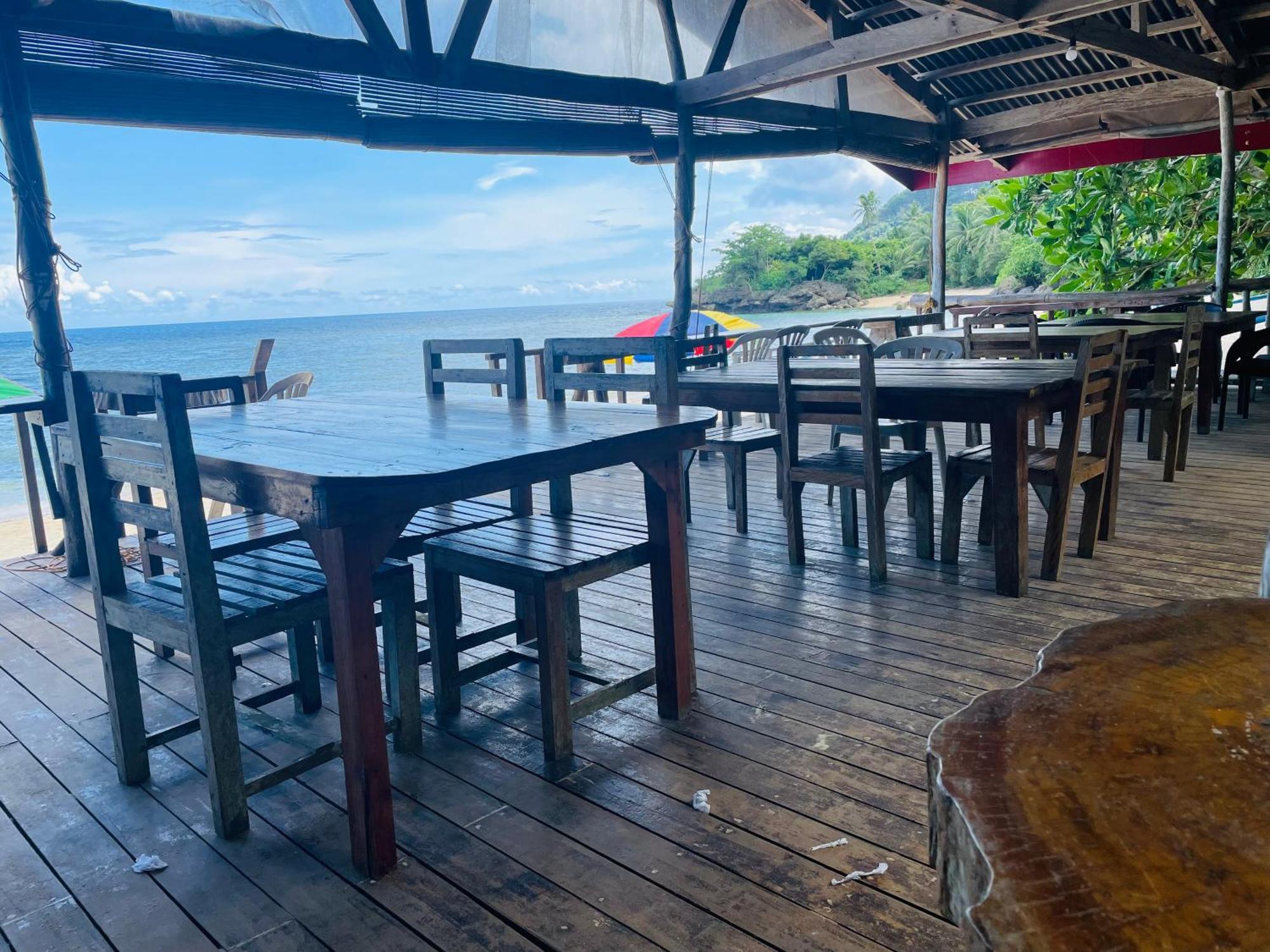 ไวต์ บีช ฟรอนต์ แอนด์ คอตเทจส์ ฮีนุกตัน รีสอร์ต อิน บูรูอังกา Villa Buruanga ภายนอก รูปภาพ