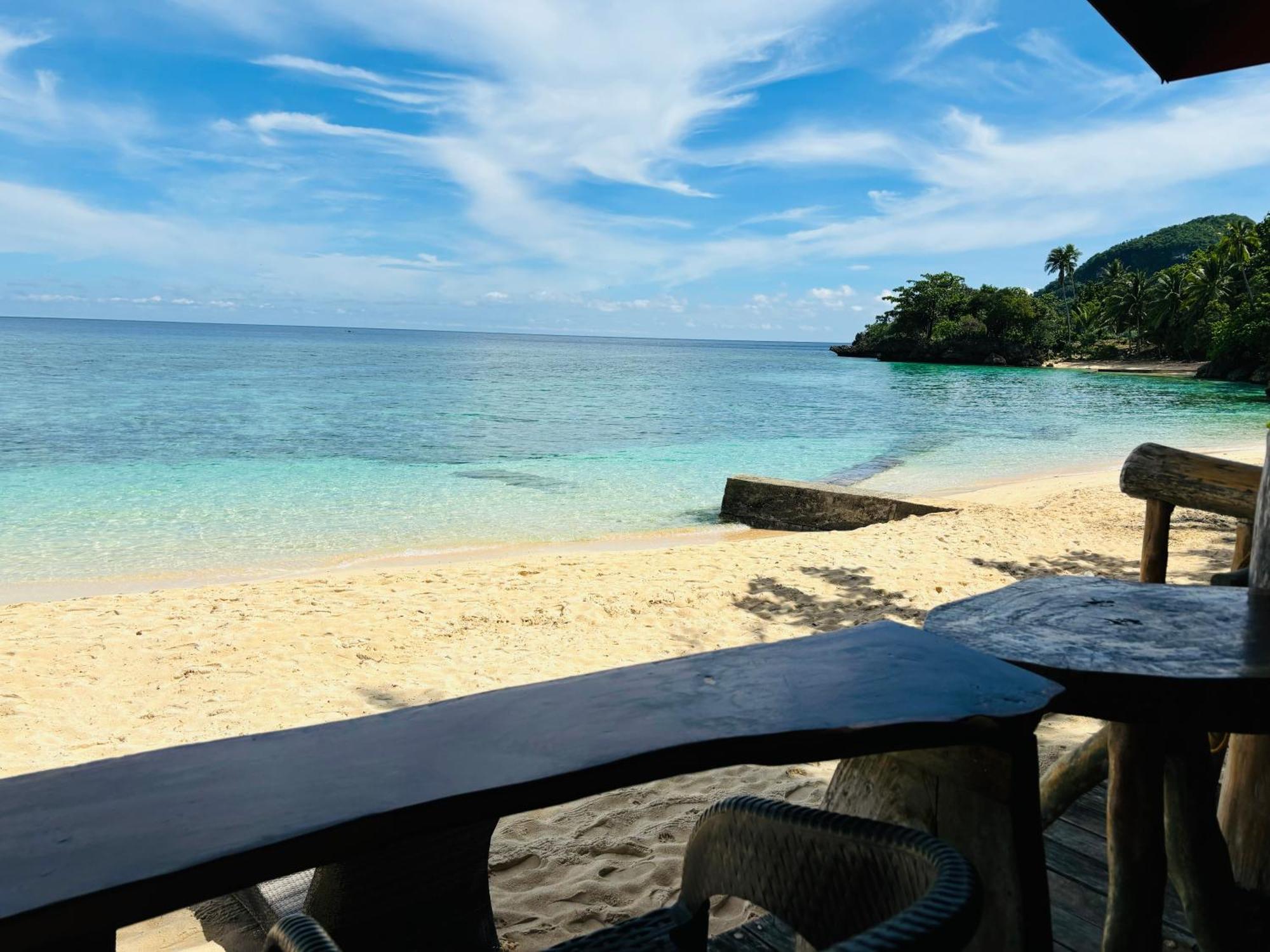 ไวต์ บีช ฟรอนต์ แอนด์ คอตเทจส์ ฮีนุกตัน รีสอร์ต อิน บูรูอังกา Villa Buruanga ภายนอก รูปภาพ