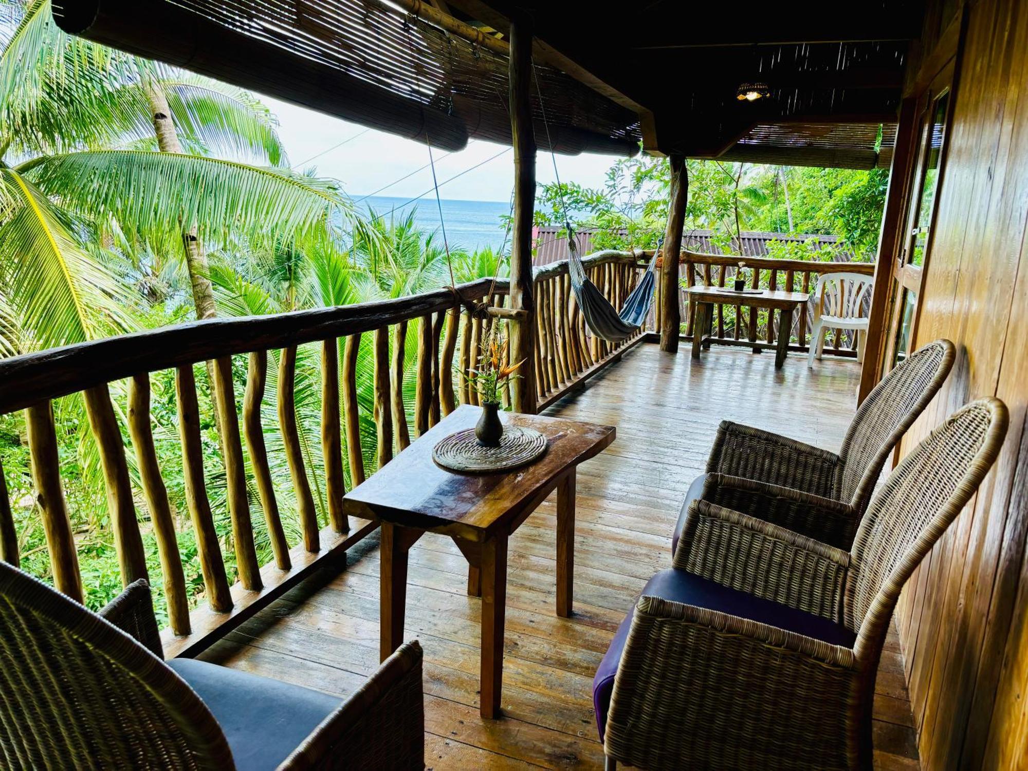 ไวต์ บีช ฟรอนต์ แอนด์ คอตเทจส์ ฮีนุกตัน รีสอร์ต อิน บูรูอังกา Villa Buruanga ภายนอก รูปภาพ